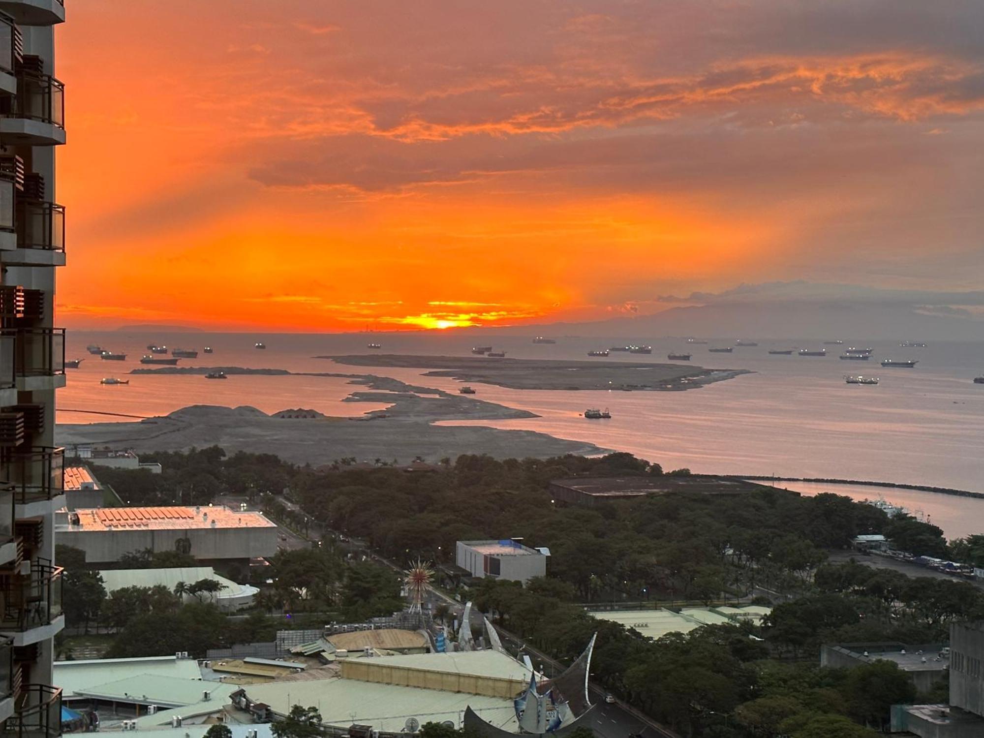 The Radiance Manila Bay Lejlighed Eksteriør billede